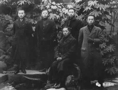 周总理和我们在一起