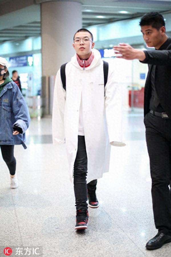 小白果然很白！中国有嘻哈选手白曜隆酷不酷？