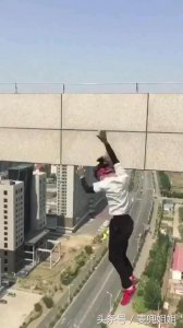 ​网络红人“极限咏宁”坠楼视频疯狂传播，最后影像曝光曾挣扎20秒