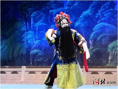 ​保定老调《忠烈千秋》精彩亮相 让大学生观众路转粉儿