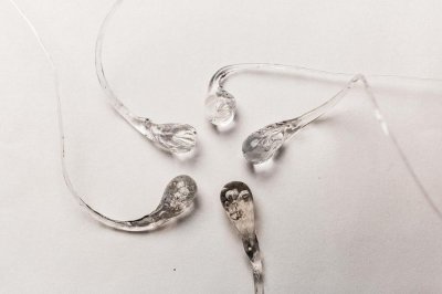 ​什么是鲁伯特之泪？子弹都打不破，为什么用手一捏就碎了？