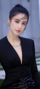 ​魅力佳人黄圣依写真壁纸倾情呈现