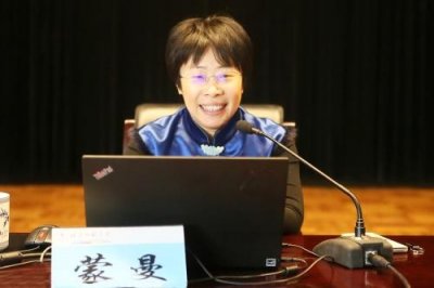 ​蒙曼的个人资料婚姻状况，蒙曼为什么不结婚单身原因揭秘