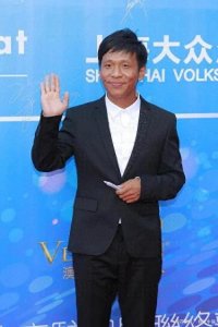 ​宋小宝：喜剧舞台上的璀璨明星