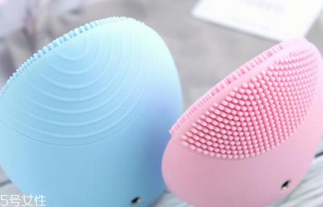 luna洁面仪会把角质洗薄吗 luna mini2和go的区别